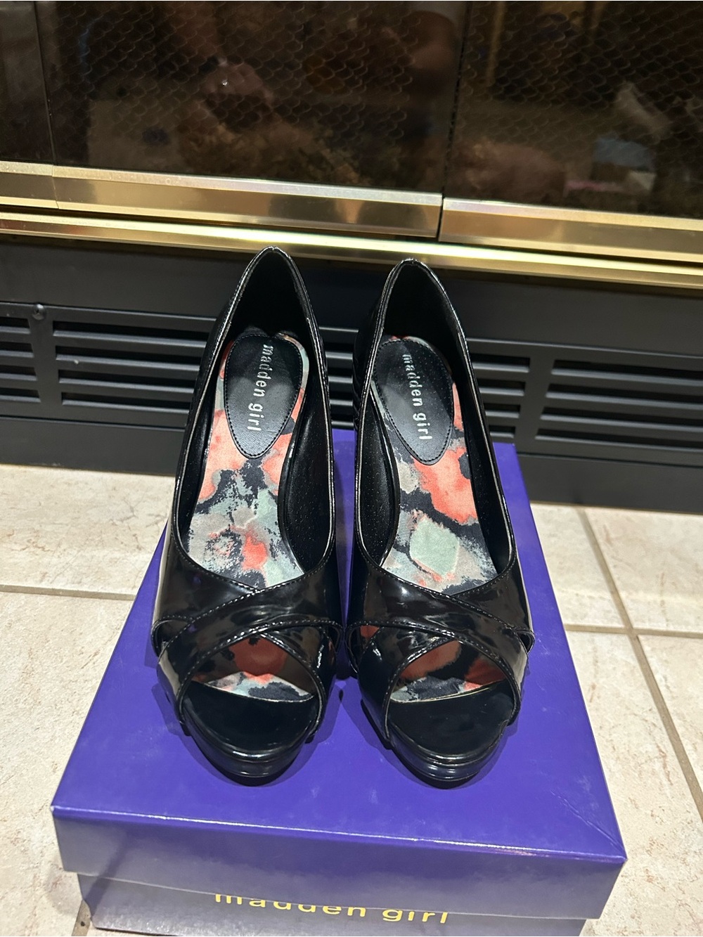Madden Girl Black Patent Peep Toe Platform Heels